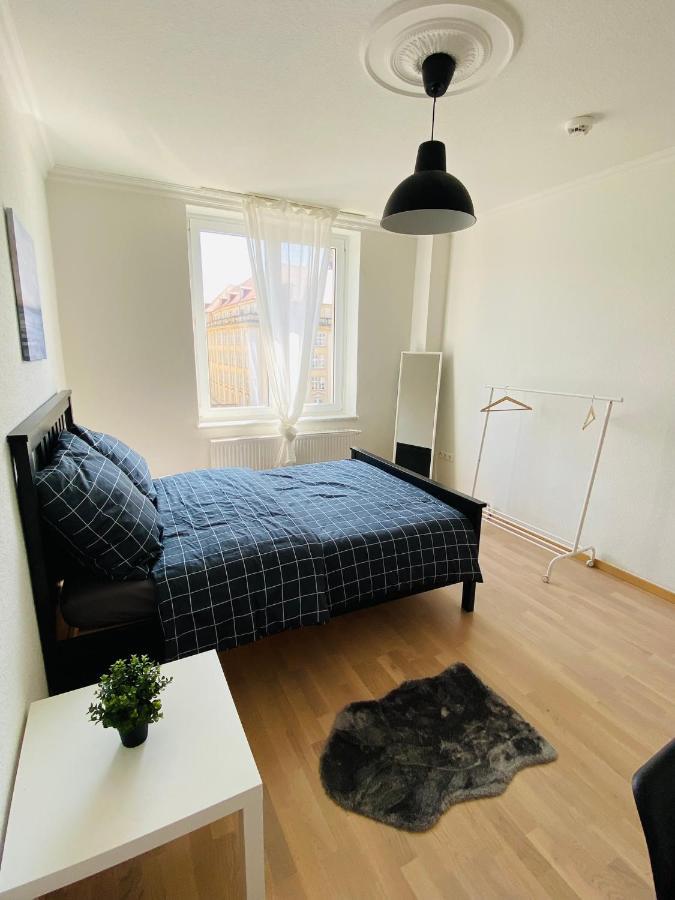 Luxury 3-Room Apartment Дрезден Екстериор снимка